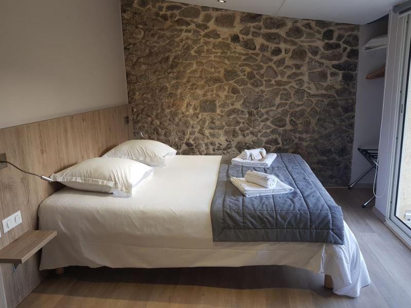 Hotel L'Oustau De La Font Reilhanette Номер фото